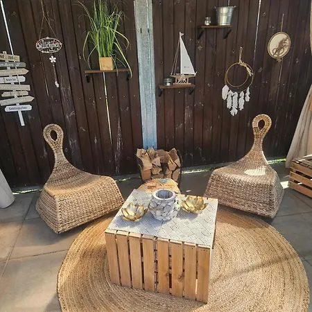 Apartment Glampingzelt Mit Eigenem Garten Kolonie Zern