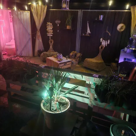 Glampingzelt Mit Eigenem Garten Апартаменты *